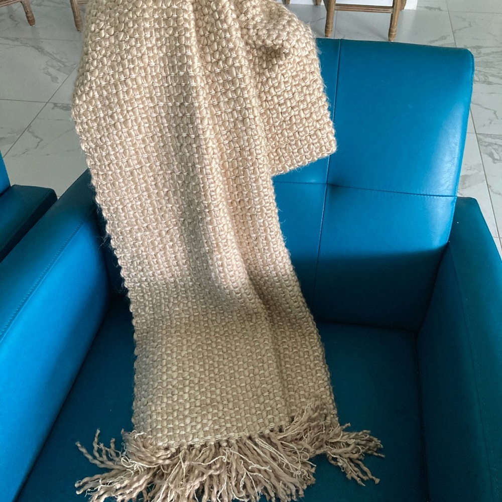 Crate and barrel Landyn Sesame throw - Picture 2 of 6